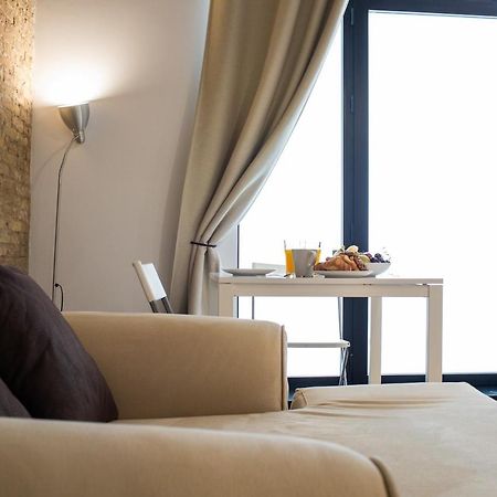 Florit Flats - Cozy Loft By The Central Market Valencia Bagian luar foto